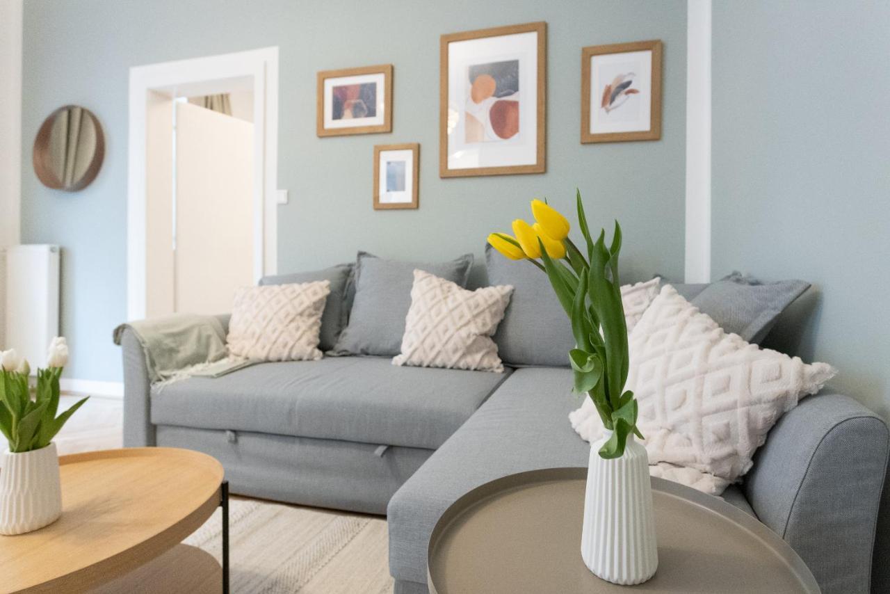 Apartment With Balcony - Trendy Neighborhood Wina Bagian luar foto